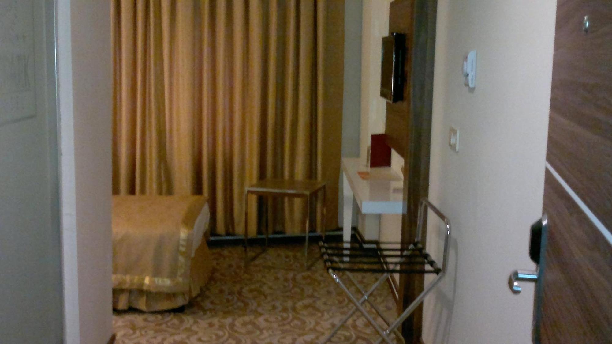 Ozpark Hotel Akşehir Exteriör bild