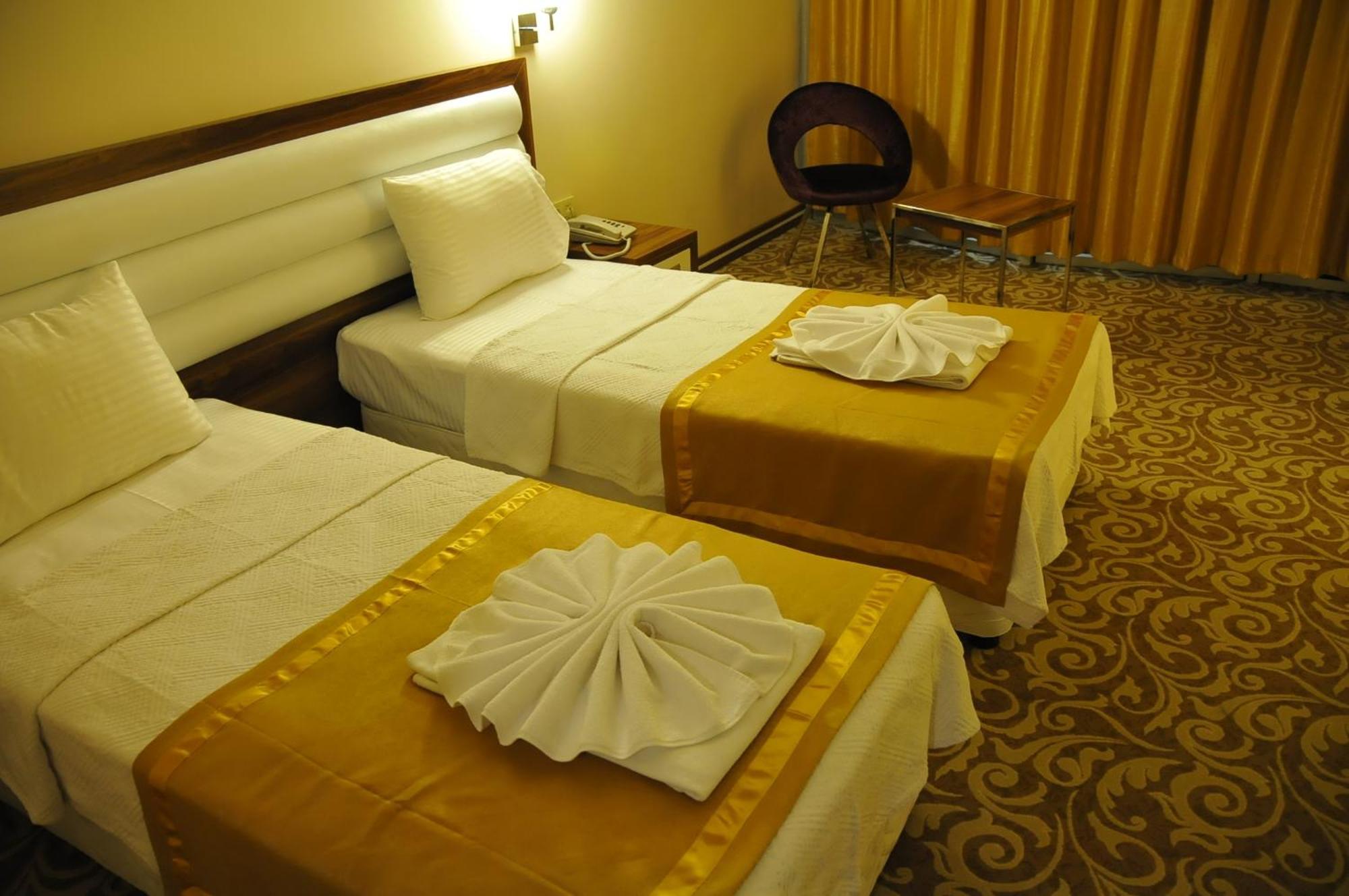 Ozpark Hotel Akşehir Exteriör bild