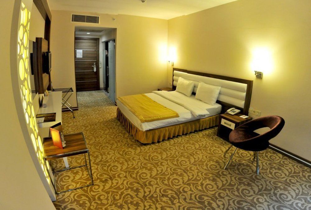 Ozpark Hotel Akşehir Exteriör bild