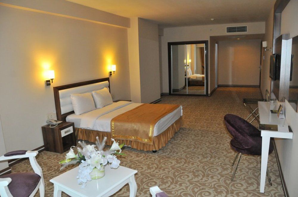 Ozpark Hotel Akşehir Exteriör bild