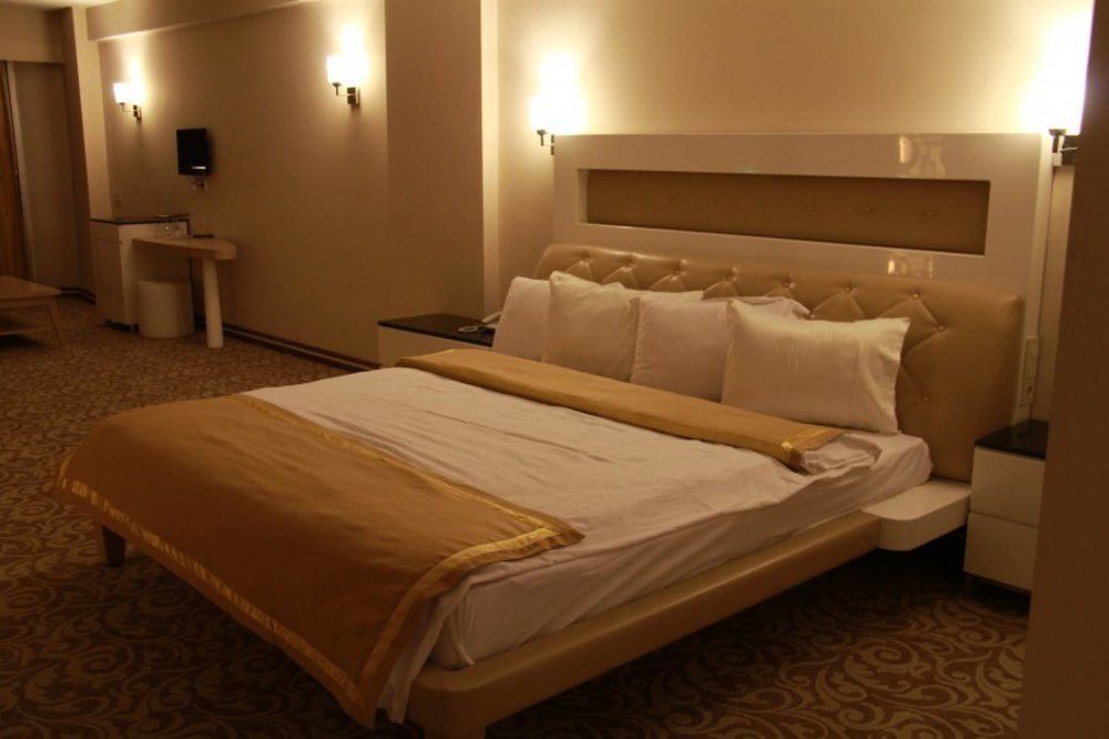 Ozpark Hotel Akşehir Exteriör bild