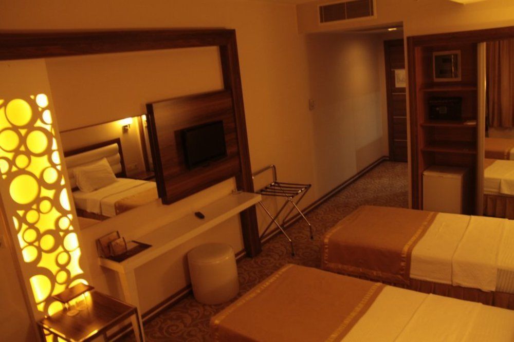 Ozpark Hotel Akşehir Exteriör bild